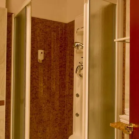 Otel Soraya & 3*