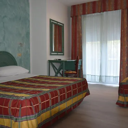Hotel Soraya & 3*